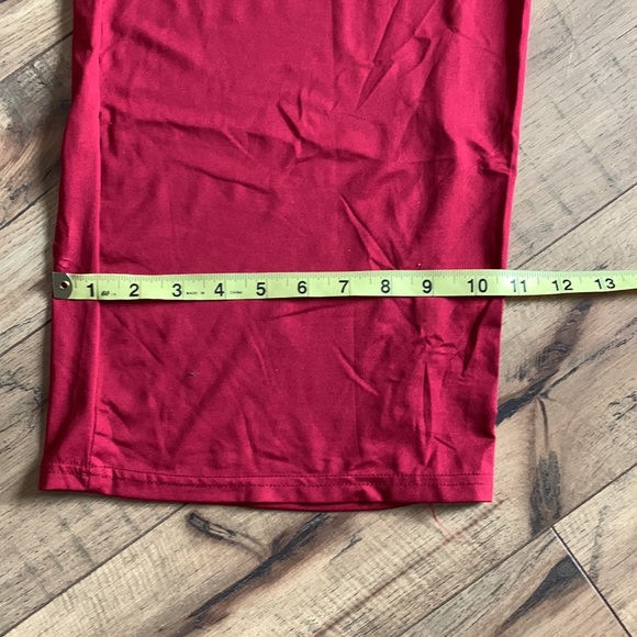 Red tank jumpsuit NWOT fits like a large/XL - Picture 12 of 15